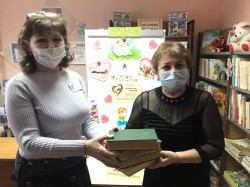 Округ №14 принял участие в акции «Февральский книгоДАР» 